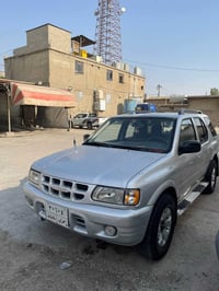 ئەسیزۆ  2000 سەیارەکە چوار جام کارەبایە تەرحە گێڕ و مەکینە و ئەکسل بەش...