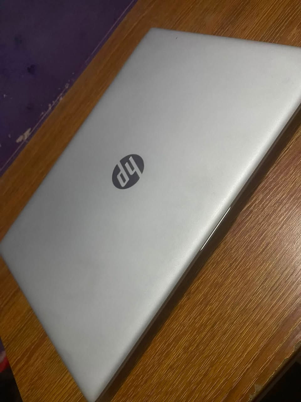السلام عليكم 
لابتوب نوع hp     (الجيل الثامن ) الجهاز  كلش نضيف نضافه 90% السعر 300 وبيه مجال والمواصفات كما موضح في الصور
للتواصل 
كورك ***********
اثير ***********
