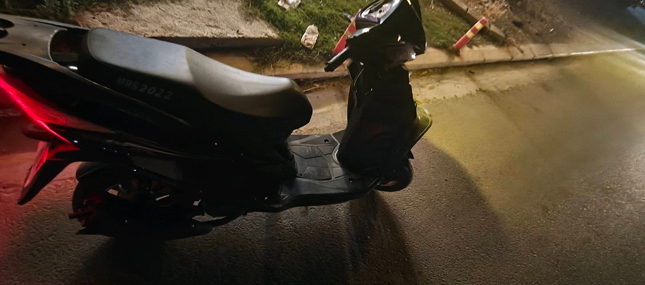 سكنس ياباني موديل 2022 مكينه 125 نضيف جديد ما بي اي عيب دبلات جدد ابركات جدد بكلايت شغال لايت امامي شغال كيج بانزين شغال كيج سرعه شغال كلشي بي شغال بس اتخليله بانزين او دهن او ابد ميوكفك مكينه برغي واحد ممبدل بيها الرقم *********** السعر 400
