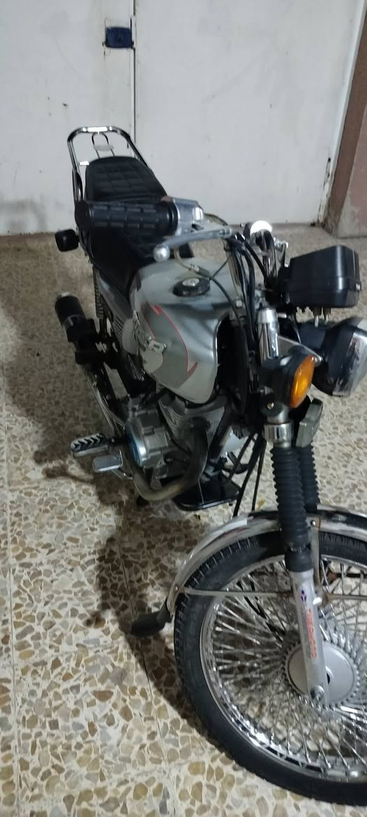 لبيع تايكر موديل 20.محرك شرط ما مفتوح اصبانه ما طاخو تايرات جدد واير منيه كيجات كلو شغال وضع شركه السعر 500   تفصيل انتصل عل رقم ***********
