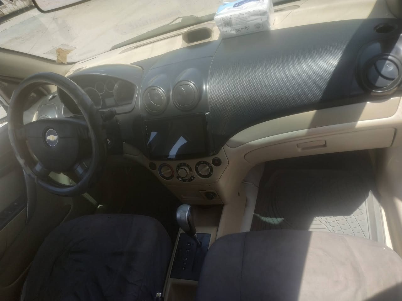 سيارة افيو موديل ٢٠٠٩ خليجي مصبوغة حزام تبريدها عاطل كير مكينة خير من الله
تنقص دهن قليل بديها يحتاجلها صبغ البنيد بي شخط
السعر ٤٥ ورقة قفل
المكان حلة - محلات الابرش
للتواصل ***********
