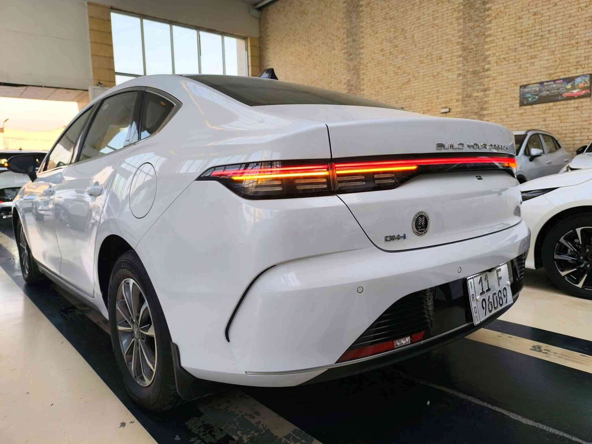 بي واي دي دستروير 2025 جديدة
تعلن شركة نيروز لتجارة السيارات 
عرض سيارة بي واي دي دستروير جديدة بمعنى الكلمة مكفولة عامة ماشية 2800 كم فقط.
رقم بغداد تحويل مباش 
السعر 21 مليون 
سعر نهائي و بدون دلالية 
للاتصال ***********
العنوان 
بغداد معارض النهضة الشارع العام
