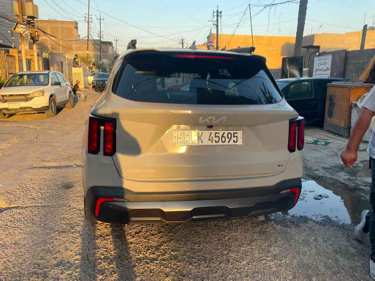 سورنتو 2024 جديده بمعنى الكلمه
لون سمنتي مميز حادثه بنيد وجاملغ ارباك ستيرن 
رقم بغداد السعر 200$(***********)
