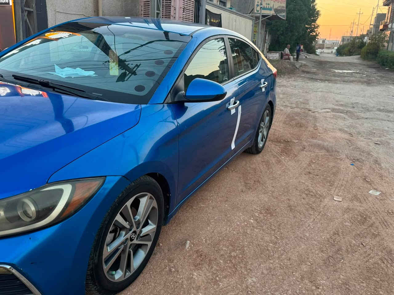 الانتره  17
ضره بنيد  ونص جملغ الخلفي   وبابين كلير
مكينه مكفوله 
كير مكفول 
حداديه زينه  تقريبن 
تبريد ثلج  سياره منقصه شي  نضيفه مسويله ادامه كمله 
مال جناي 

سنويه صاقطه  رقم شمالي بسم شركه تريد وكاله تريد تحويل 
السعر 108 وبيه مجال    لشراي  
المكان كربلاء  طوريج 
***********
