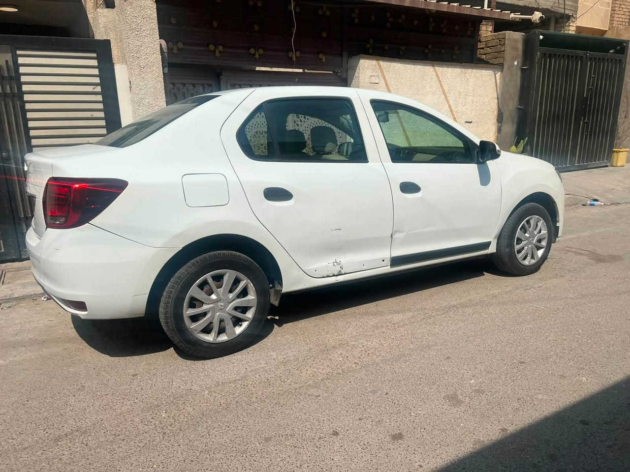 رينو سمبل
2020 قطعه صبغ ويوجد بارد حسب الصور

رقم سليمانيه مكانه بغداد

سعر  80 ومجال

***********
