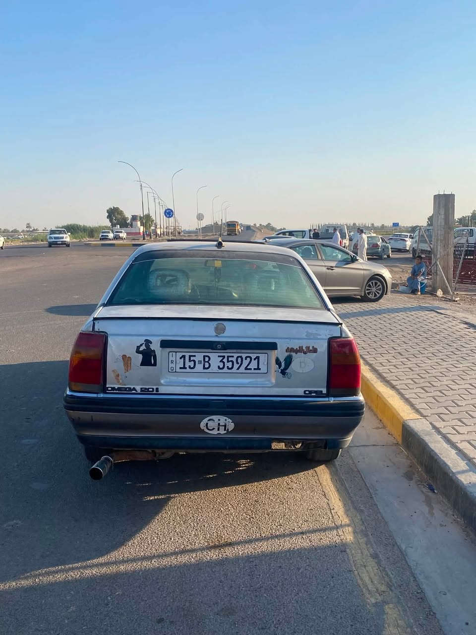 السلام عليكم 
اوبل اوميكا 1992 للبيع
خليجي مابيها ضربة 
 ***********
السعر 25 وبيها مجال
مكاني بغداد ابو غريب

