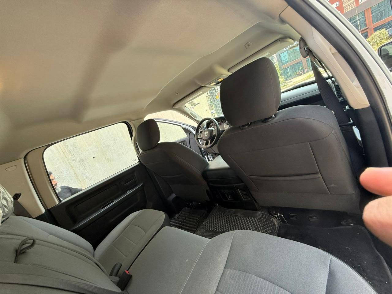 دوج رام. حجمي 1500 كلاسيك موديل. ٢٠٢٢.  مواسفات. هيمي مه كينه. V8   حجمي 5.7.  به سمه شاشه گه وره ده بل اكسل.  گيرفؤليؤمم. تبريتت مركزي.  ٤٠ هه زار.  رؤشتووه.  ٢ بارجه ي بؤياخه.  جه ملخ و درگا.    بي ناوگرتن بي ايرباك سه نه وي تاكو ٢٠٣٠ تازه يه ٤ تايه يي لؤك
سعر. ١٩٩$ ناونيشان سليماني 
ز.م ***********
دوج رام. حجمي 1500 كلاسيك موديل. ٢٠٢٢.  مواسفات. هيمي مه كينه. V8   حجمي 5.7.  به سمه شاشه گه وره ده بل اكسل.  گيرفؤليؤمم. تبريتت مركزي.  ٤٠ هه زار.  رؤشتووه.  ٢ بارجه ي بؤياخه.  جه ملخ و درگا.    بي ناوگرتن بي ايرباك سه نه وي تاكو ٢٠٣٠ تازه يه ٤ تايه يي لؤك
