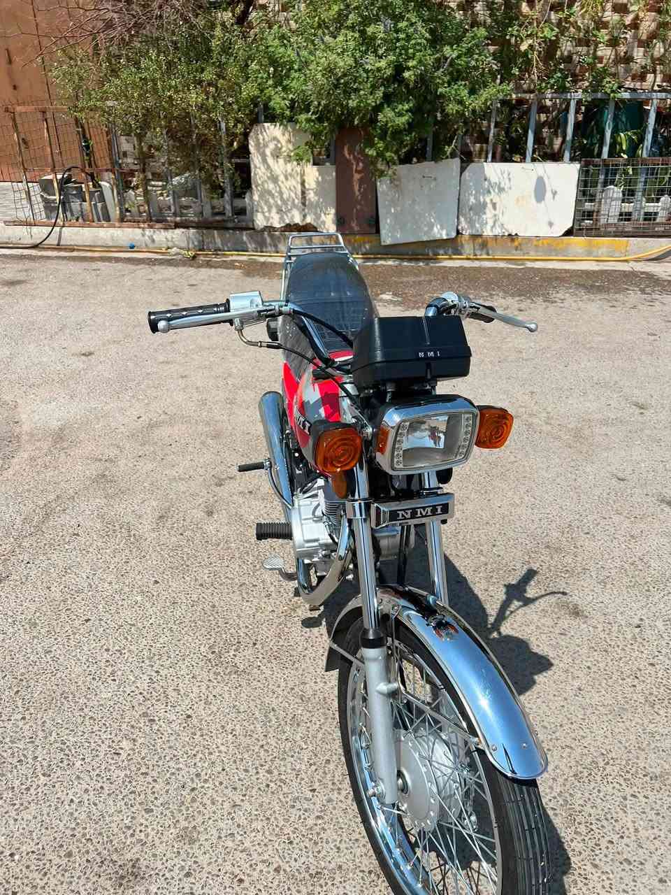 سلامو عليكم البيع هاي دراجه جديده بعده حته المكينه ما طليحه سعر 1000وبيه مجال رقم ***********

