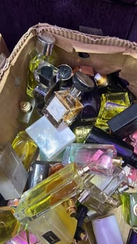 توفرت عطور باله خليجي وكويتي واوربي جميع انواع العطور والبخور ومخمريات...