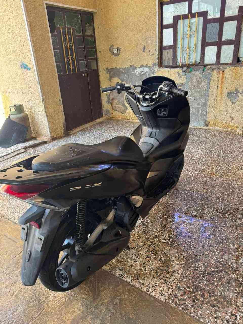 سلام عليكم من رخصد مدير الكروب بي سي اكس جيل ثالث دراجه تخبل وسود طافي لبارحه نزلته من رمبه دراجه بعدي جديده سرعه ومعدل ريده مراوس ولبيع سعره خاص ***********هاذه رقم طصل وتدلل
