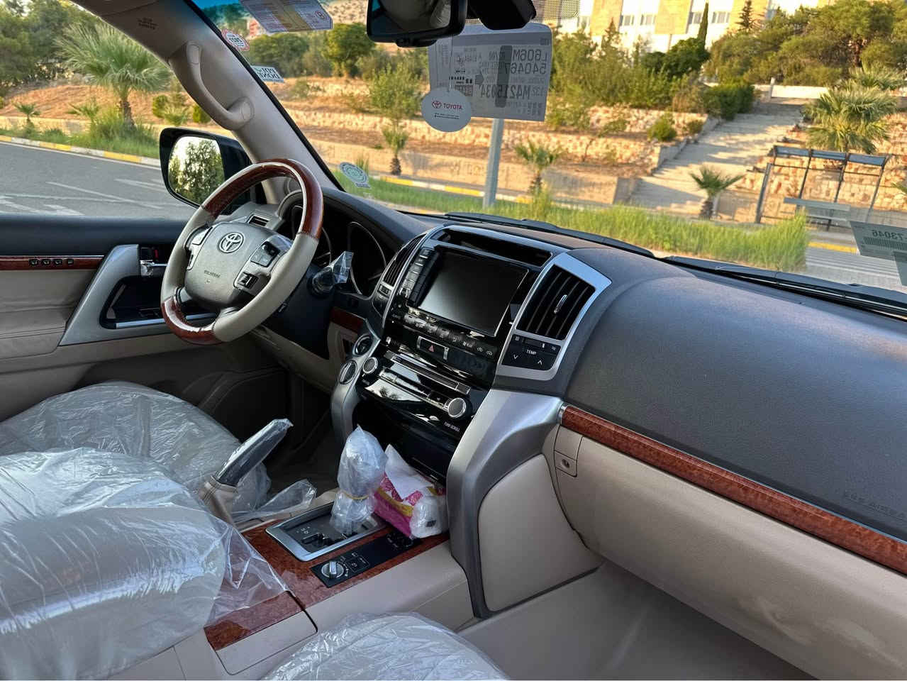 ٣٧٠ وةرةقة 😱2014 VXR_v8 

وةنةوشة ٢٠١٤ فول فول قةبات مواسةفاتي ٨ پستن مواسةفات ليكزس سةيارةكة ١٣٠ هةزاري حةقيقي روشتووة بي بوياغة هيچ هيچي نيية دةعاميةكانيشي بوياغي نيية دوو PDR ي زور بچووكي هةية سةيارةكة قةپات مواسةفاتة سةيارةي دةستة ئي مةعرةز نيية 

سعري// ٣٧٠ وةرةقة 
شوين // كؤية 
***********
*********** كويسينجاك, أربيل
