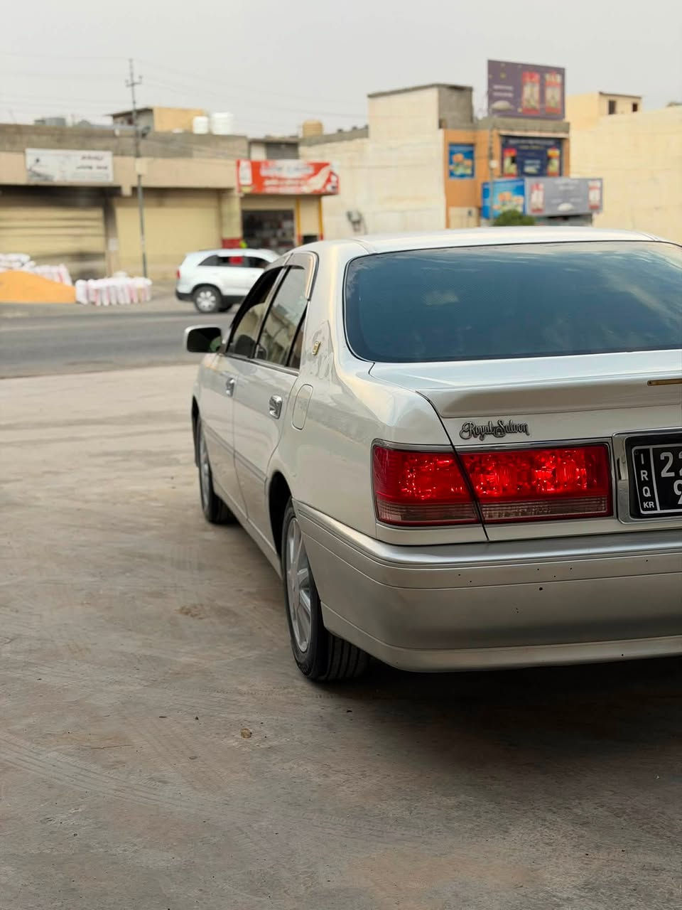 مەلیکەی موس (d4 171) دیفۆڕی بچوک ٢٠٠٢
***********
بۆ فرۆشتن یان گۆڕینەوە بە شتێک بە دڵم بێت 
(٧٥) هەزار ڕۆشتوە بەشەرت کۆمپیتەر 
کۆدی هەیە 
یەک دوگمەیە 
یەک پارچە بۆیاخی هەیە لەگەڵ شوێنی موسەکانیا 
دەعم و لێدراو و قرچی نیە 
کەڤەر گۆڕاو بەشەرت 
چاڵ و شوختی نیە سەیارەکە لۆکە ماشاللة 
هەمو مەسرەفێکی کراوە 
تەقەو ڕەقەی نیە 
تەبرید و گەرمی بەشەرت 
برێکی بەستراوە 
ڕۆنی مەکینەو هایدرۆلیکی گۆڕاوە 
ویل نەجمە تایەی تازەیە 
یەک دینار مەسرەفی تیا نیە 
سعری( ٥٥ )وەرەقەو معامەلەیەکی کەم 
 کونی گەرمی گیراوە 
تەبریدی بەر قاچ چاک کراوە 
پۆڵیش کراوە 
هەمو گیانی لۆکە لەسەر دەقی شەریکەیە 
ئەگەر موشتەری نیت سەری خۆت و منیش مەئێشێنە 
***********
ئەدمینی ❤️
