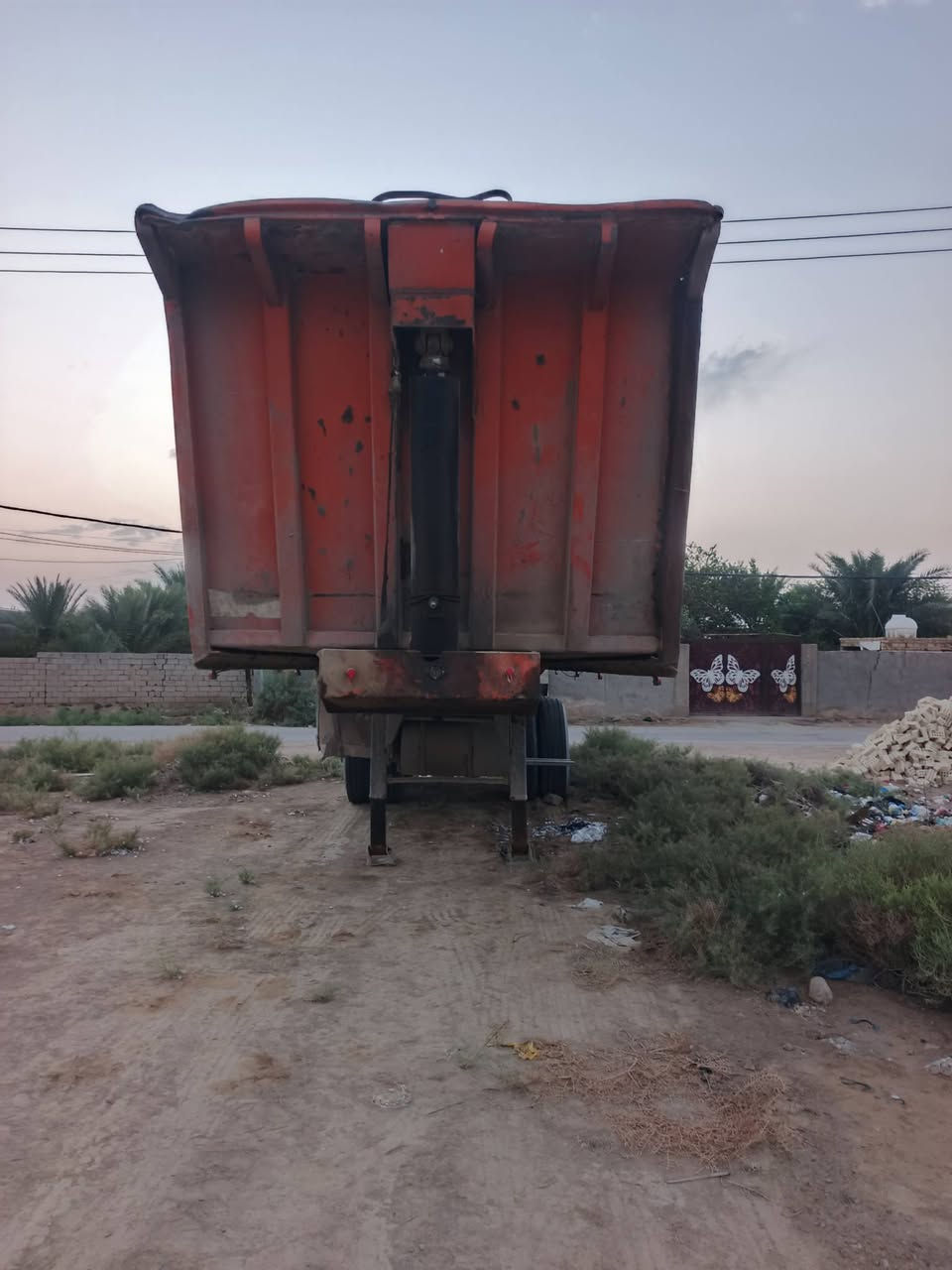 سلام عليكم عربانه للبيع ذرعه 32 دنكير 16 الاستفسار الاتصال على الرقم ***********
