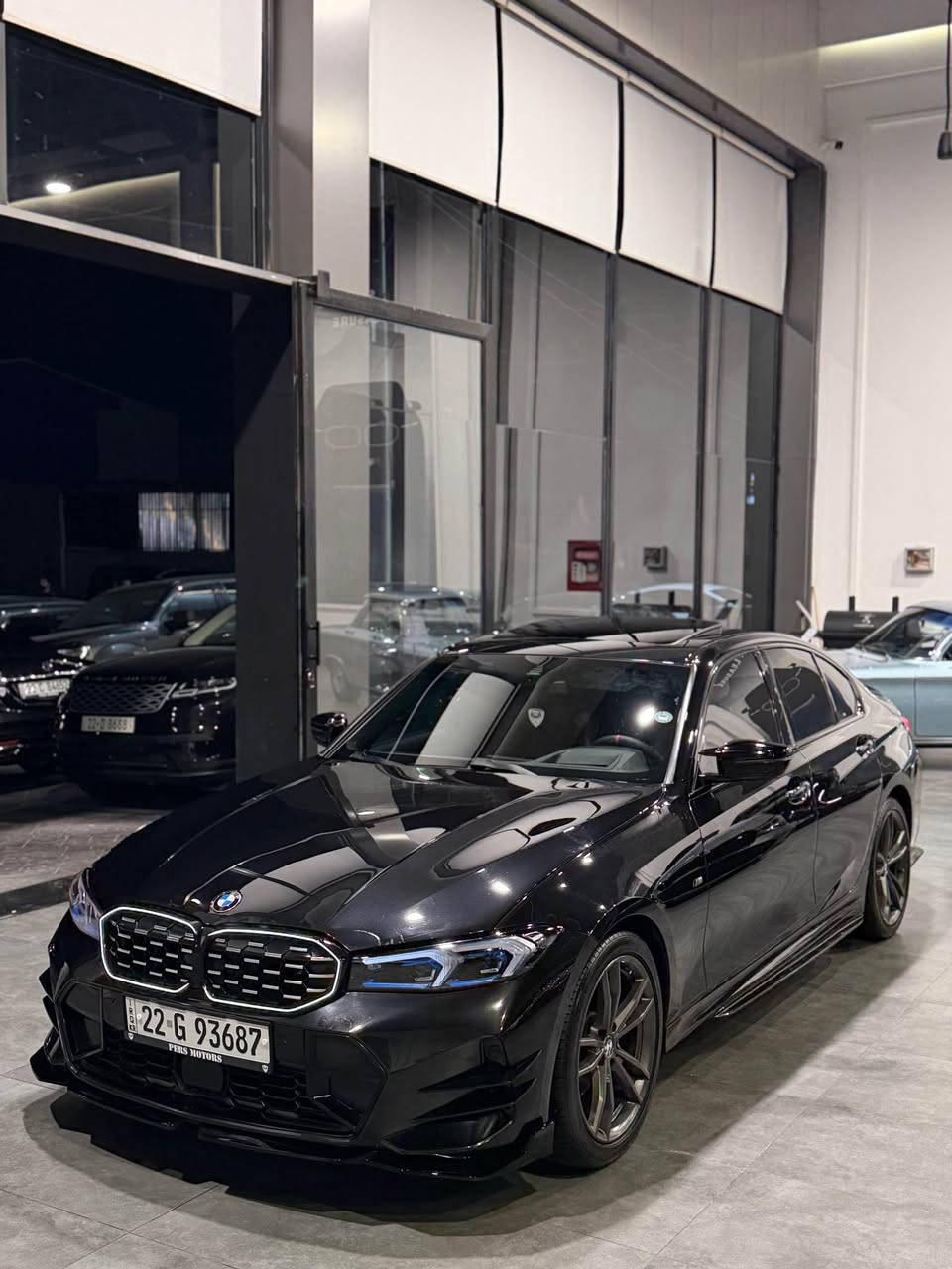 BMW 330i 2022 
کلين تايتل
40,000MILE
Muafaqi jamrashi lagara kete kaml kraita 2025 be sbuxa sayaraka zor xawena data shoya  📱*********** أربيل, العراق
