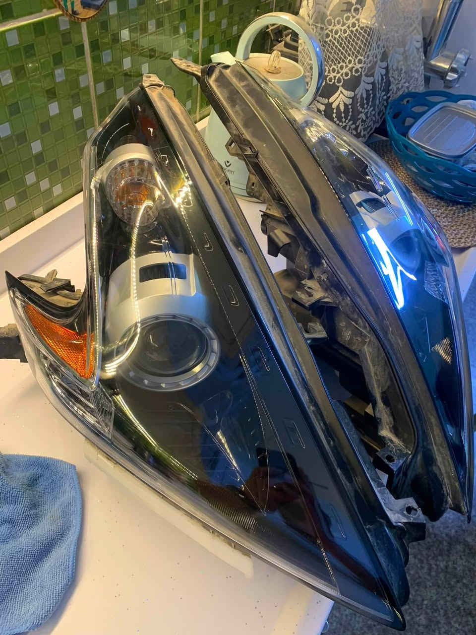 شلونكم شباب
زوج مازدات نسمو اصل بلاديات لا مفتوحات ولا مبدل بيهن شي وشرط جديدات لوك مفتوحات من نسمو 2020 السعر 9$ مجالهن كلش بسيط وما اعتقد تلكون هيج شي جديد 

وكلشي اكو بالسوك حتى ب 200 الف مكاني بغداد 

***********

