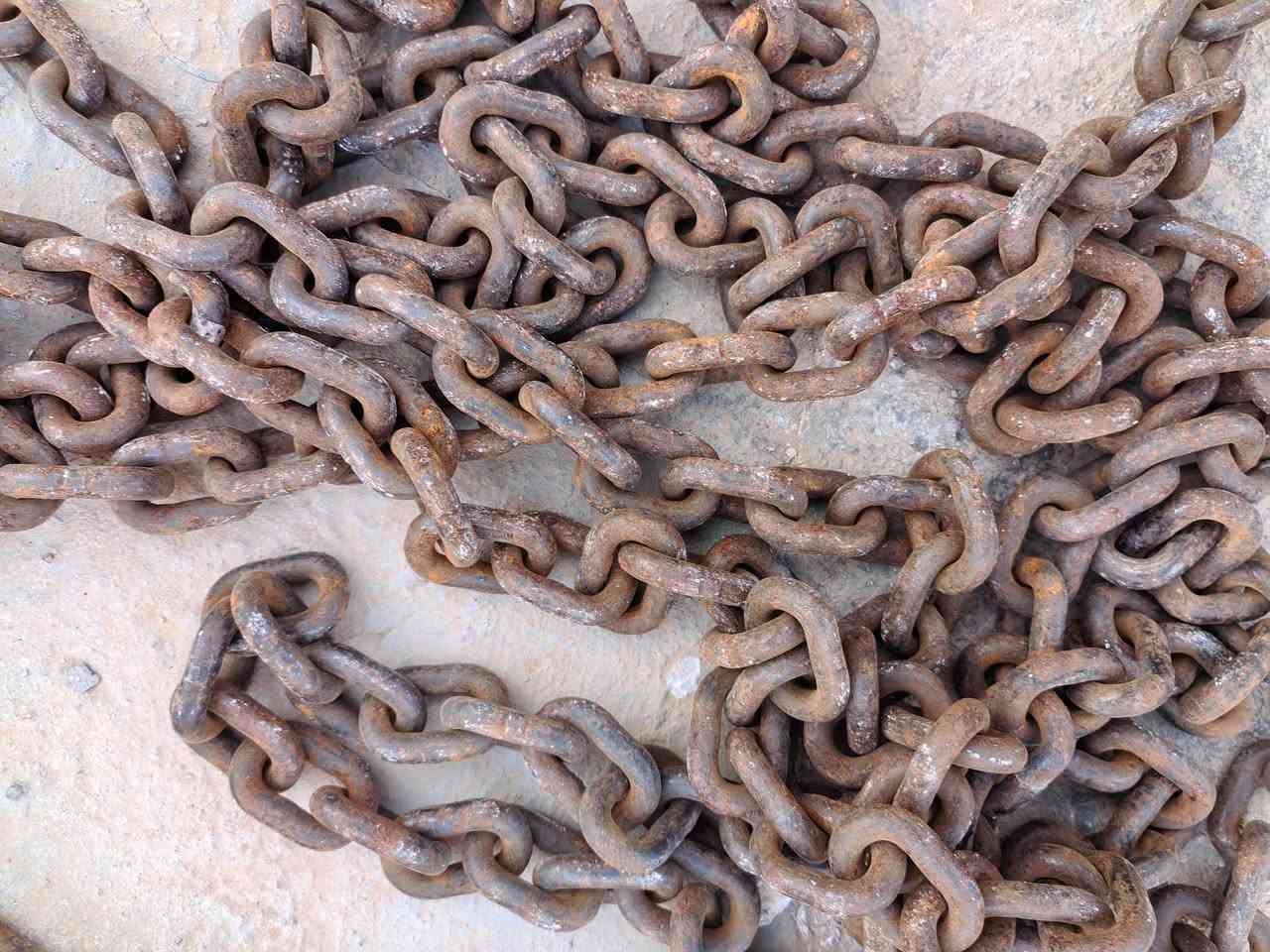 السلام عليكم ورحمة الله وبركاته للبيع سلسله قطر ٧ملم طول ٦ونص متر ياباني نضيف العنوان النجف الاشرف ***********

