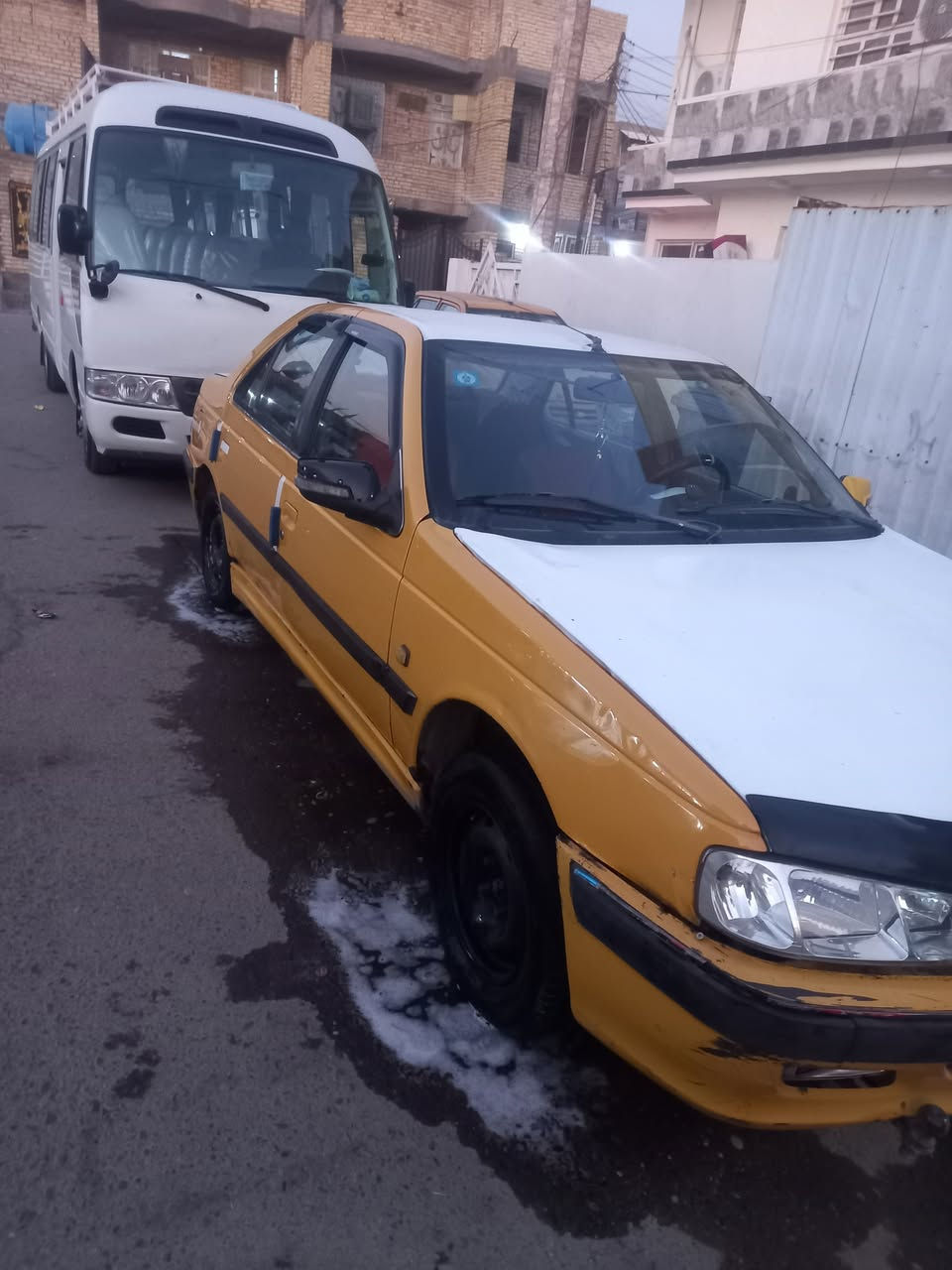 بيجو بارص مديل 15 رقم انكليزي بأسمي
سيارة بيها خيط تبخير بس وين متروح عادي 
باتري جديد
راديترات ثنيناتهن جدد
تبريد ثلج مراوح جدد كهربائيات زينة 
تخم تايرات قوايش جدد 
بيها نواقص بسيطة اتصل ودلل خاص موجود رقم الهاتف *********** واذا اكو مراوس بسايبة خصوصي ميخالف العنوان بغداد الشعب السعر 30 وبيها مجال
