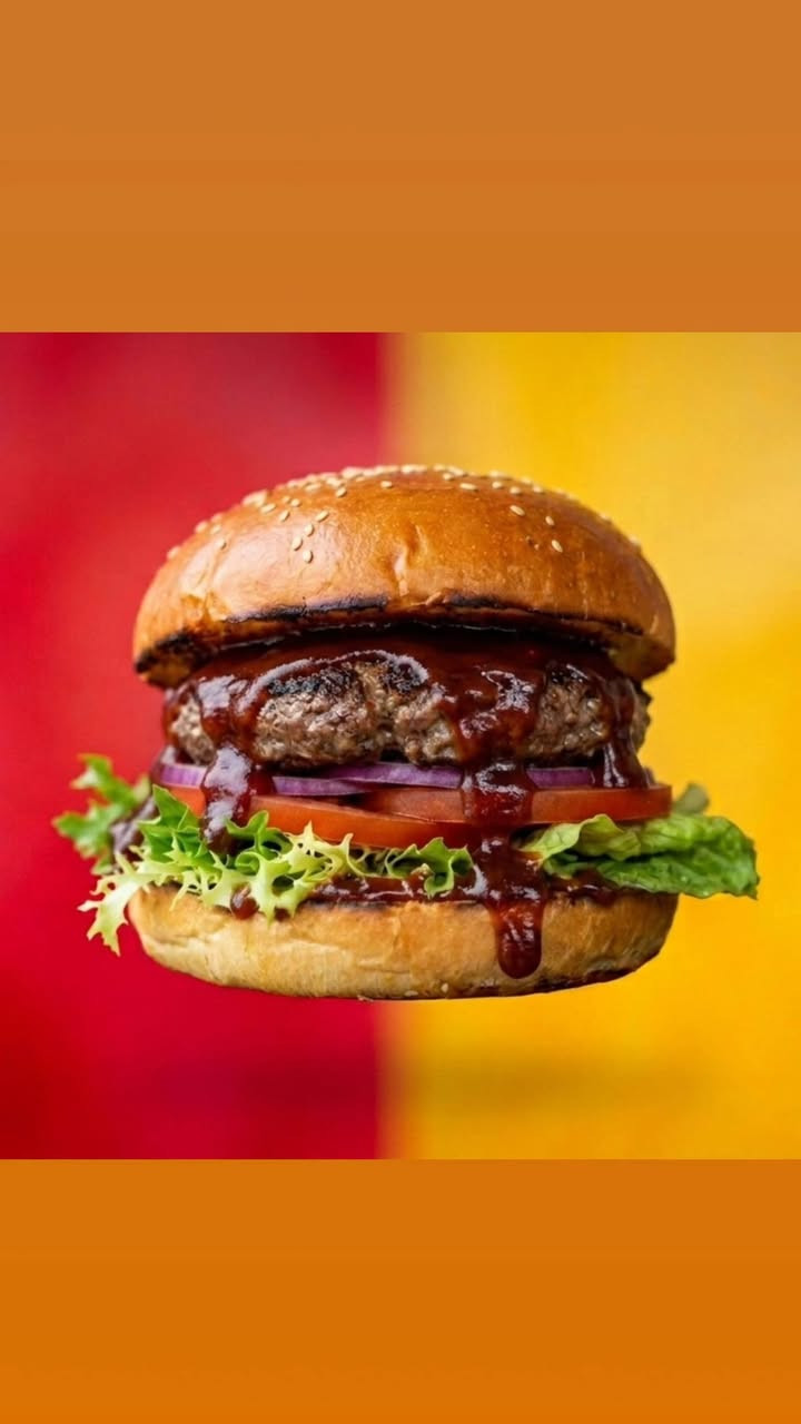 افتتاح الفرع الجديد لـ Brand Burger في بعقوبة! 🔥
​لأنكم تستاهلون الطعم الحقيقي، براند برجر صار أقرب لكم! فتحنا أبوابنا في قلب السوق - قرب العناصره لنقدم لكم تجربة برجر مختلفة تماماً.
​🥩 برجر لحم عراقي خالص 100%
طعم غني، مفروم طازج يومياً، وبخلطتنا الخاصة اللي راح تخليك ترجع للفرع كل يوم!
​🎉 عرض الافتتاح الخاص:
خصم 20% على جميع الطلبات لم لمدة 3 أيام فقط ابتداءً من اليوم!
​💥 سعر اللفة بعد الخصم: 3,500 دينار فقط! (تذوق اللحم العراقي الصافي بأفضل سعر).
​📍 العنوان: بعقوبة - السوق - قرب العنافصة
***********
