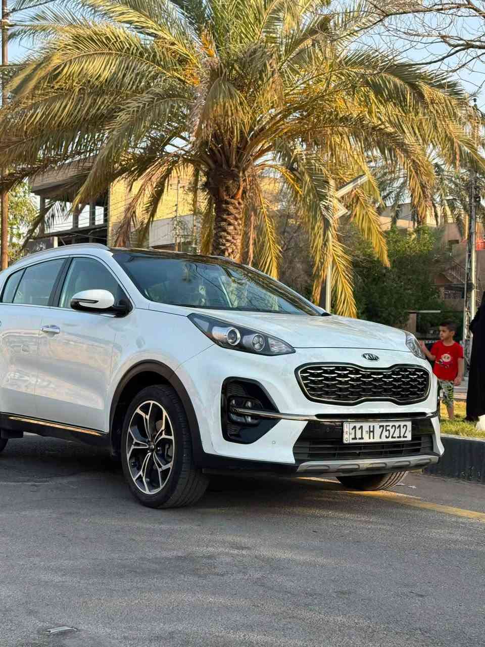 اسلام عليكم للبيع فقط
سبورتج موديل 21 جيتي لاين فول لفول خنك مواصفات 
وماشيه 88 السياره جديده وجاهزه ع اخر حبه 
*بصمت ابواب +بصمت تشغيل 
*جنطه كهرباء 
*حساس خلفي *كامره 
*بنرامه 
*تبريد قطعتين 
*تحكمات استيرن جهتين 
* نزول منحذرات 
* ⁠* تحديد مسار 
* ⁠ رادارات 
* ⁠وبعد معروفه مواصفات الجيتي لاين 
*ملاحضه بيه تعديل بارد بلجنطه وكو طخه بصيطه بلباب وسونر بلمنشور 
* ⁠ ⁠مكان السياره بغداد وسعر 210 وبيه مجال 
* ⁠رقم مالك السياره 
* ⁠
************ 
ابو احمد
