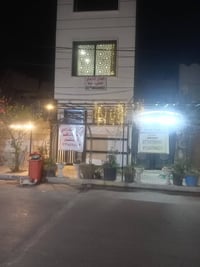 سكن طالبات مؤثث بالكامل مع كهرباء وطني مولد ومزود بانترنيت ومزود بكامر...