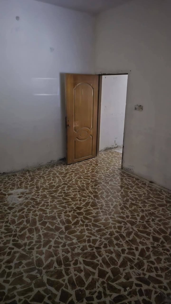 🪬
يسر ادارة مكتب العبدلي 2 الواقع في حي الزهراء ان تعلن عن

شقه للايجار 

الموقع/ الوفاء قريب شارع الجامعه 

المساحه/ 60م غرفتين صاله وملحقاتها نظيفه جدا كما موضح بالصور 

السعر / 225

***********  ابو غيث

اذا كان لديكم دور ..

بيع .. رهن  .. ايجار  فقط مراسلتي لعرضها وسوف نحقق لك ما تود

لمعرفه عروضنا ..

متابعه صفحه المكتب على الرابط 

https://www.facebook.com/share/16E5gRnWXJ/
