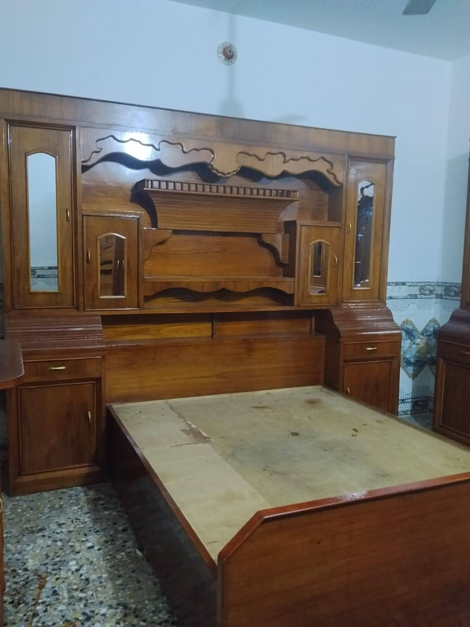 غرفه حطاطه مسرح ديوان برتفاع عالي شقل احطاطه داخل خارج صاج  ***********
