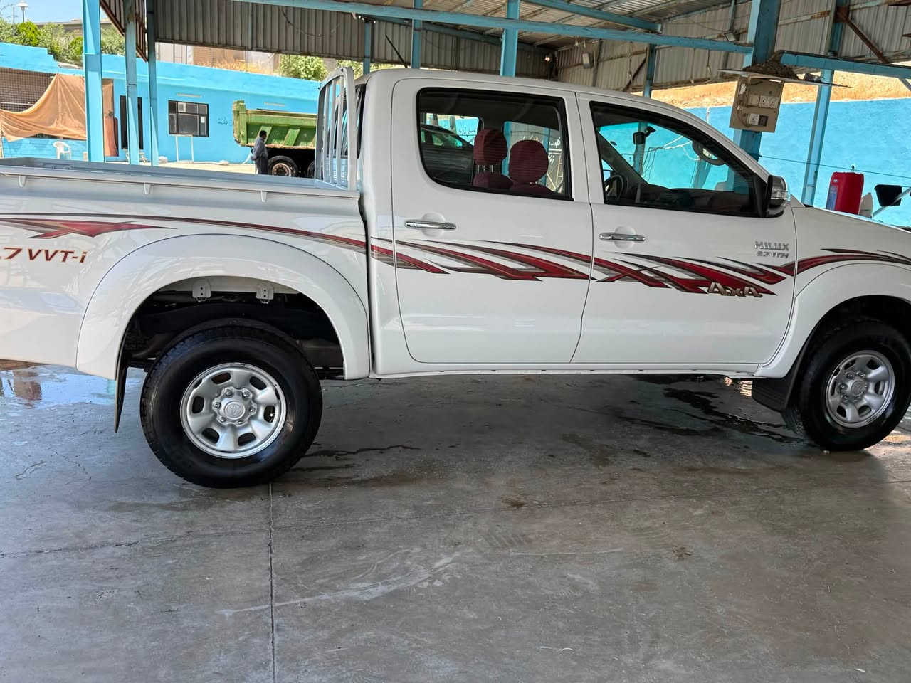 toyota hilux 2014📦
سەرەتا بەناوی خوای گەورە 
سەیارەکە بێ بۆیاخە مەکینە و گێڕ و ئەکسل بەشەرت نەکراوەتەوە .
بۆکسی شەریکەی لەگەڵە 
سپێری دا نەگیراوە . 
تەنها ٦٥٠٠٠هەزاری حەقیقی ڕۆشتوە 
بەکورتی سەیارەکە  لەسەر دەقی شەریکە ماوەتەوە 📦
سعر 257 وەرەقەو مەعامەلە 
*********** .
شوێن سلێمانی
