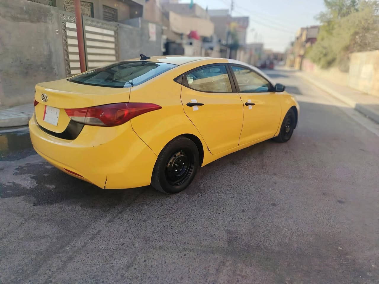النترا موديل 2013  السعررررررر ٧٩
نص فول ☑️ 
محرك 1800 دوش المرغوب  ☑️ 
حادثها جاملغ و بنيد   ✔️ 
شاشة كبيرة + كامرة خلفية وكاربلاي وحساس امامي وخلفي ورادار يوكف السيارة اذا اكو شخص كدامك او سيارة + تبريد ثلج  ❄️ + مثبت سرعة + رقم بغداد باسمنا تحويل ثاني يوم + مكاني بغداد + تنبيه نقاط عمياء  ✅  + الشراي يتصل مكاني بغداد رصافه ***********
