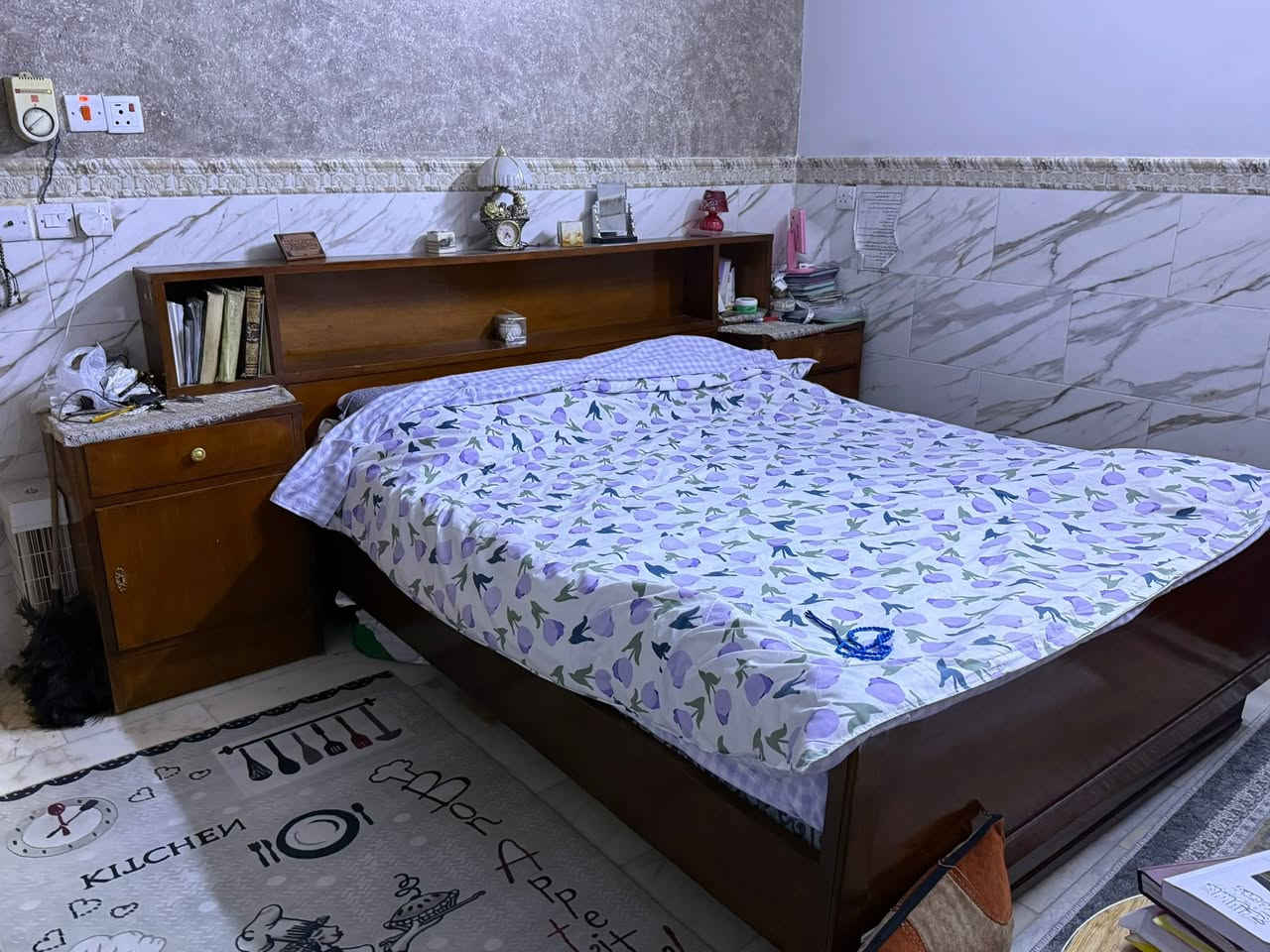 غرفة نوم صاج اصلي نظيف مع كامل الملحقات للبيع السعر ٢٥٠ بغداد 
***********
