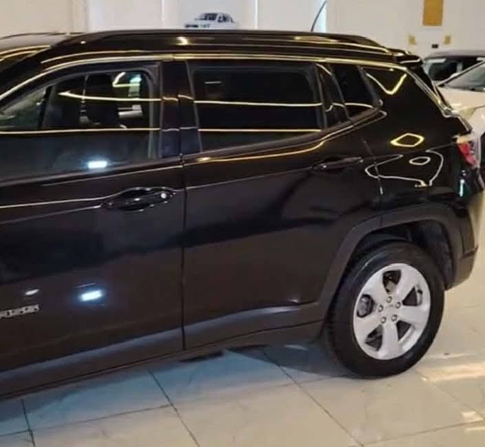 🚘 Jeep كومباس 2021
🖐🏻⬅️موديل2021🙋🏻‍♂️

🖐🏻⬅️محرك 🚂 شرط مامفتوح ➕ كير 🕹 شرط 💯 تبريد تدفئه 

🖐🏻⬅️رقم دهوك مسطره 🔥 

🖐🏻⬅️ فقط بوند + وجاملغ مبدل بالخارج 

السياره حيل نظيفه مال جنايه 

👌🏼🔋طخم تاير جديد شرط مال جنايه 

🖐🏻⬅️شرط التحويل🤝 ويرهم مراوس اقل منها

🚦السعر 125 وبيها مجال  للاتصال ***********
