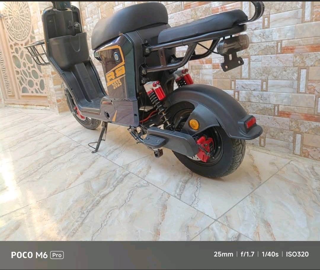 للبيع R9 موديل 25
بيه بطاريات عدد 6 وتعبانات 5 السادسه مابيه شي
ملف حقيقي 1500 واط وغراض الدراجه كامله شاحنه الاصليه وبايدرات و وصل المعرض 
السعر/275 رجاءاً لحد يكسر السعر 
كربلاء الجاير ***********