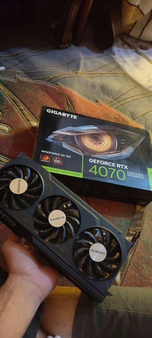 4070 سوبر • i5 13400f • رام 32GB