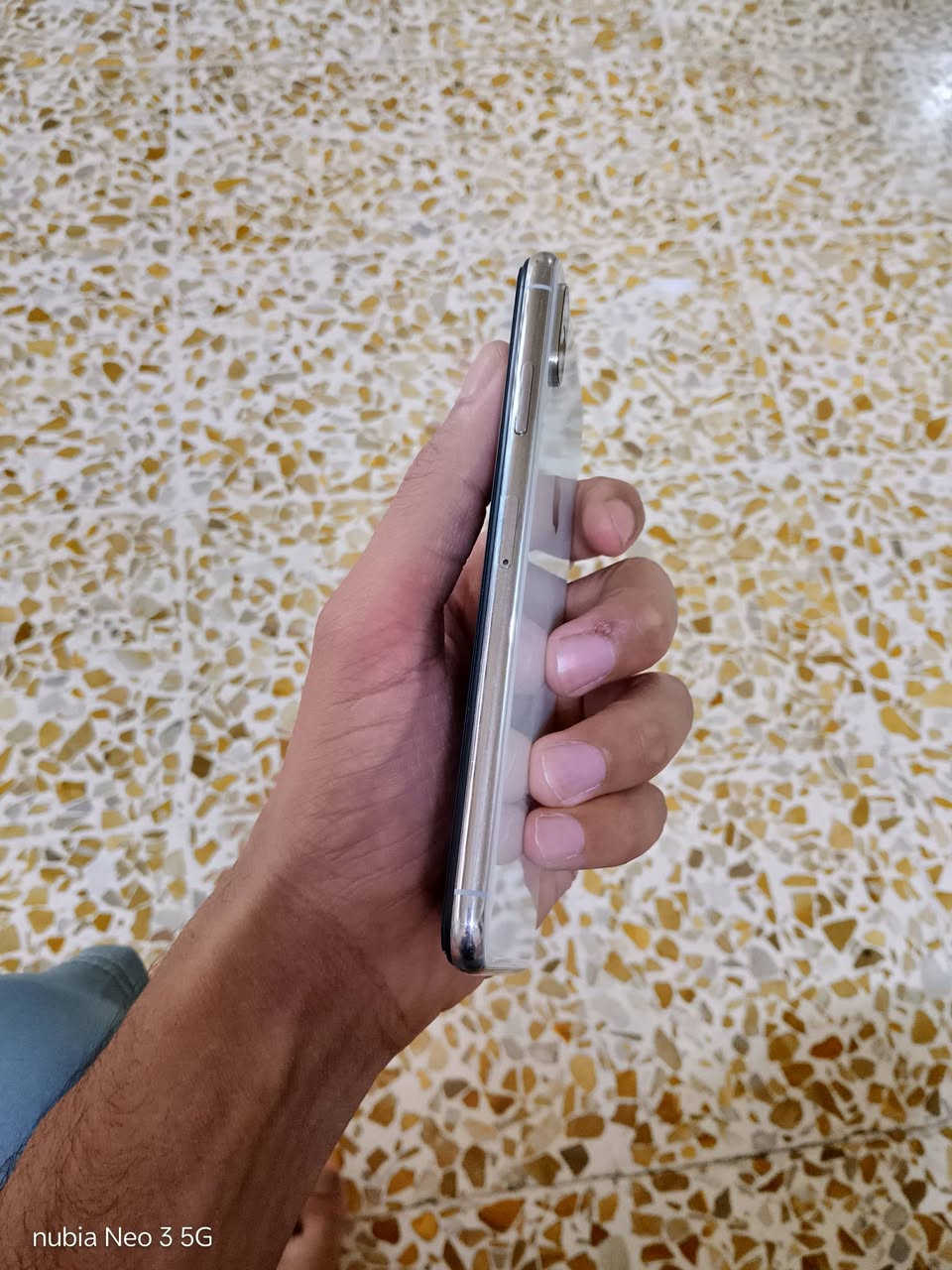 اكس ماكس للبيع
ذاكره. 256
بطارية. 76
سعر. 180بي مجال جيتك
جهاز مثل ما وضح الكم بل صور
تواصل وتساب (***********)
ماشراي لا تجيني فدوه

نص مكتوب في الصور:
- nubia Neo 3 5G
