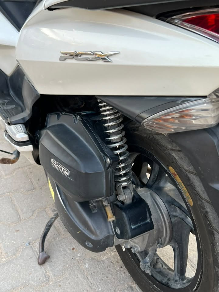 السلام عليكم bcx جيل اول ياباني مال رنبه
محرك 150 حرف A  بيهه تدفهه بل يدات 

مكينه برغي ممفتوح بيها شلعه معدل خير من الله 

تخم تاير البلادي مالها  كل نقص مابيها  

السعر. مليون و 500

   مدينه الصدر  ***********
