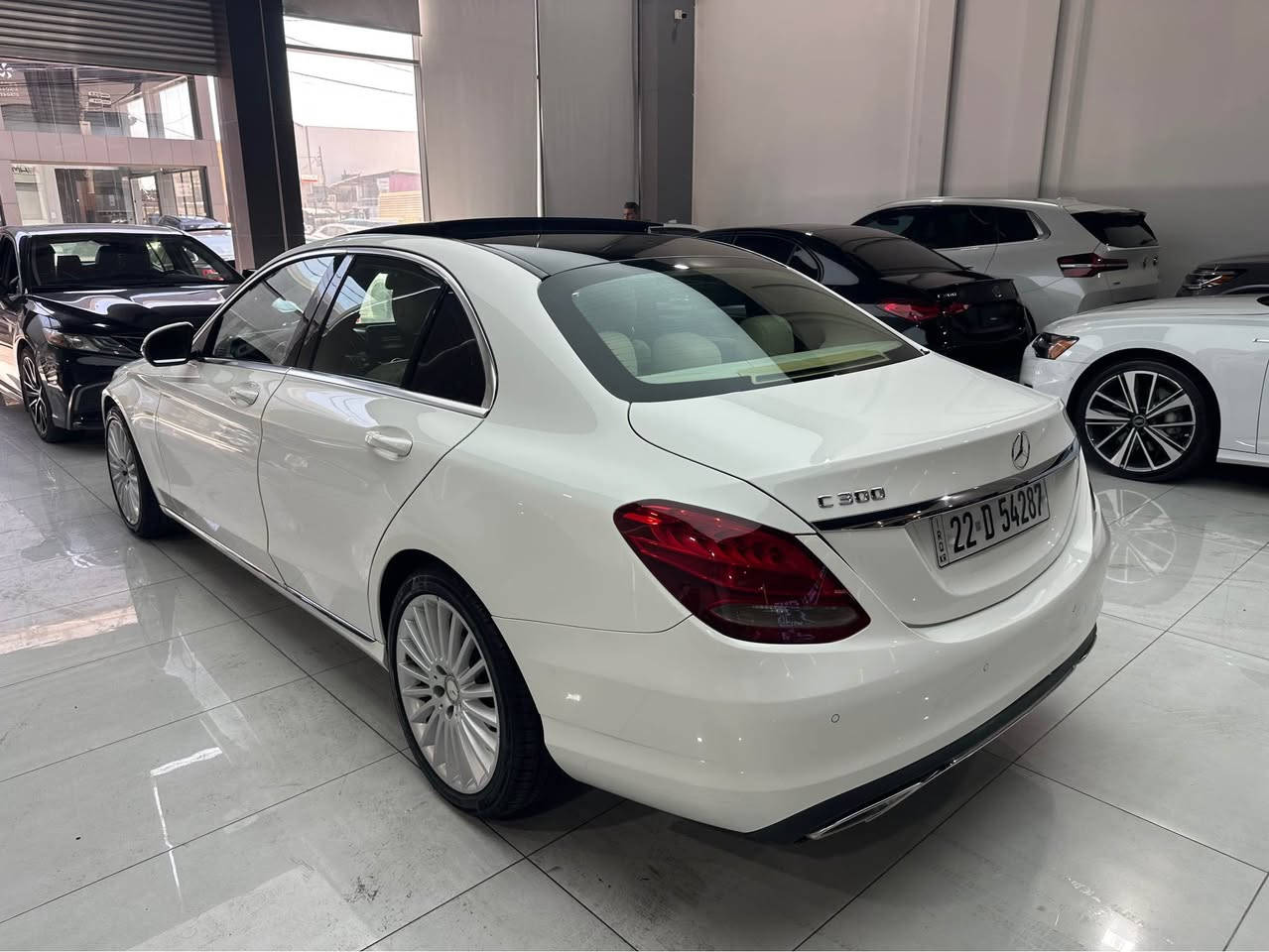 مرسيدس c300 كلين
بى سيوغ بةس يةك ساردى هةيه
دوو سويج 
سعر ١٩٨$ مجال
*********** أربيل, العراق
