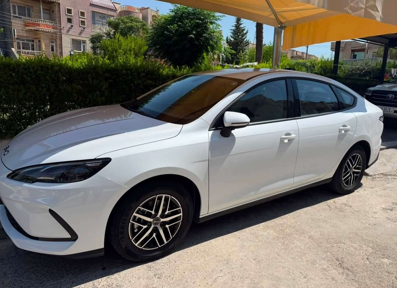 Byd sale05 ويل كروم هيجي نيه ته نيا ١٢ هه زار رويشتوه ره قم هه وليره موديل 2025 موبايل ***********
