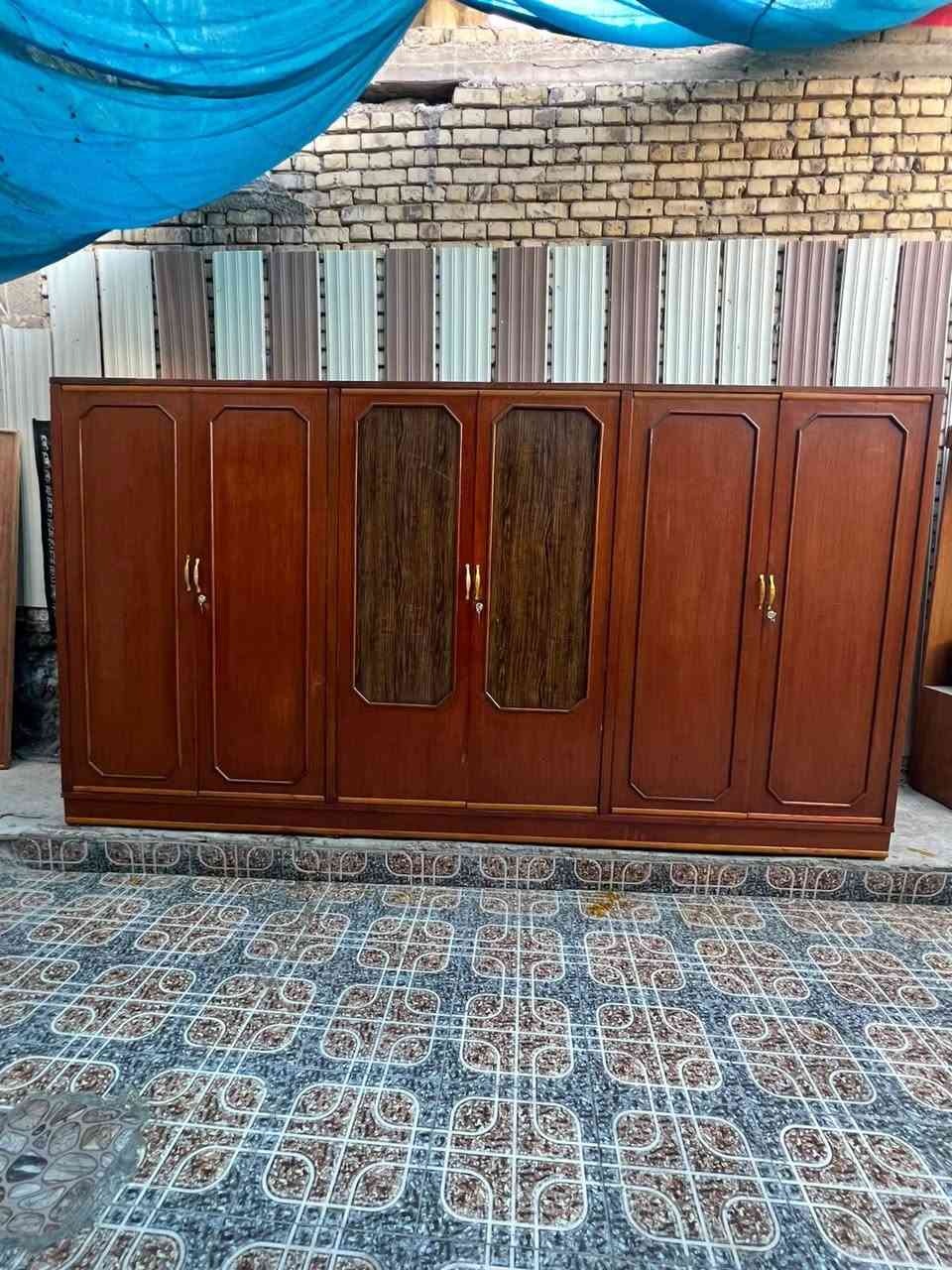 كنتور ابو السته صاج طابق واحد مستعمل سعره ٢٢٥ وبي مجال
ميز مرايه صاج سعره ٧٥ وبي مجال 
جربايه صاج كامله سعره ١٢٥ وبيه مجال كوت حي الجهاد شارع النجارين نجارة ومعرض الحجامي الاتصال او مراسلة الصفحه ***********

