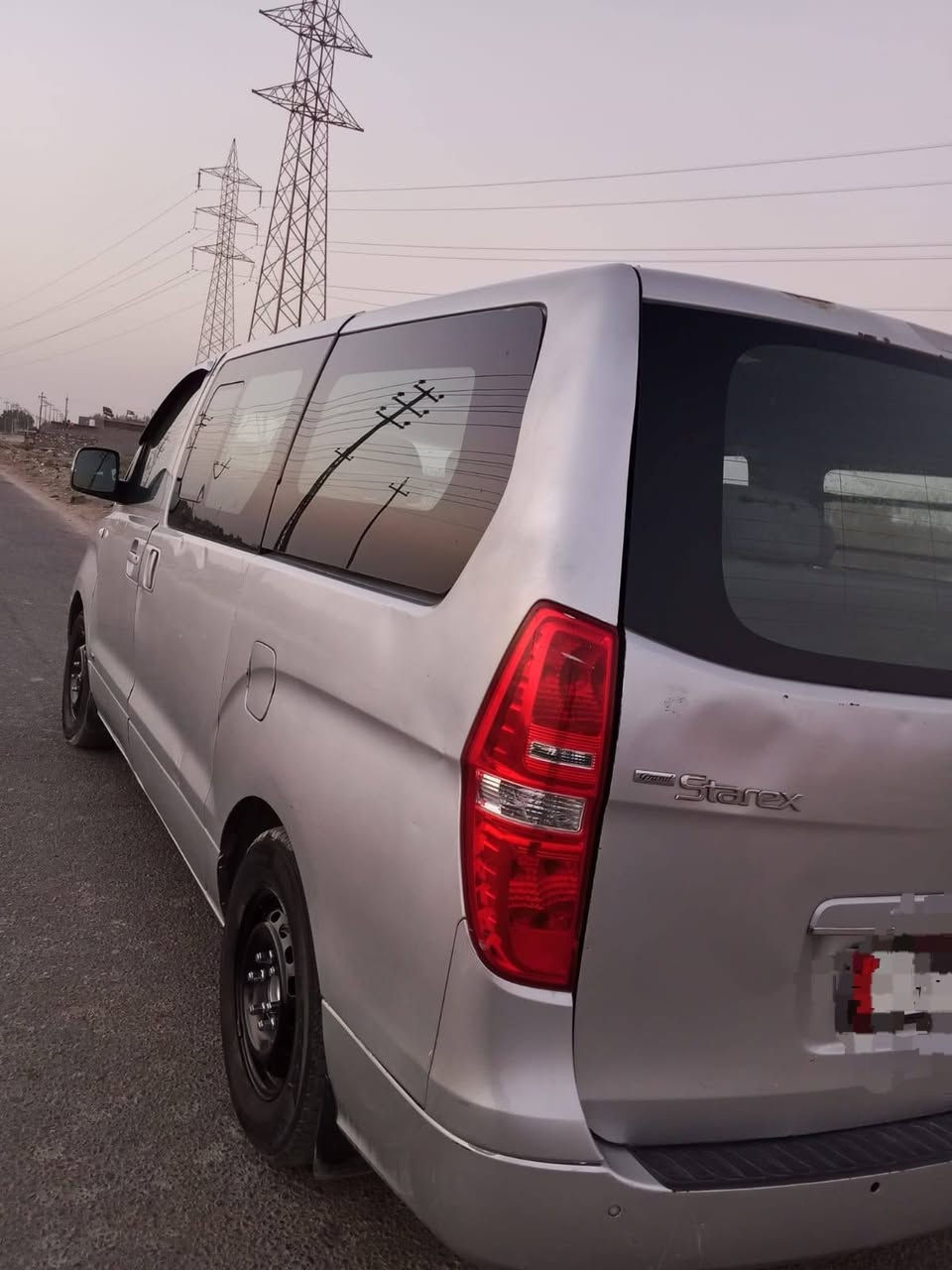أعاده النشر بسبب الوعود الكاذبة
السلام عليكم 
ستاركس للبيع ادوات بيه كصه
مكينه كير حداده تبريد كهربائيات كله شغاله 
مكينه 12 بلادي سبلاين مسكر اوتوماتيك 
متؤمه ارقام وسنويه وهزه نكليزي شرط اصلي حاسبه 
موديل 2008 
سياره جاهزه مال شغل واحد يشتغل بيه عله باب الله 
مكاني بصره 
السعر 65 وبيه مجال للشراي 
***********
