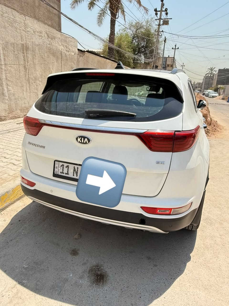 السلام عليكم 
للبيع سيارة كيا سبورتج موديل 2019 بغداد وارد امريكي 

مواصفاتها EX
    محرك 2.4 GDI بنزين، 4 سلندر
* فتحة/سقف بانورامي
* مقاعد أمامية مدفأة
* مقعد سائق كهربائي
*ستيرن تدفئة
* شاشة وسطية + Apple CarPlay / Android Auto
* كاميرا خلفية
* حساسات خلفية وامامية
3 وضعيات قيادة 
*صندوق كهربائي 
* 5 ركاب
ماشية 110.000
للتواصل ***********

