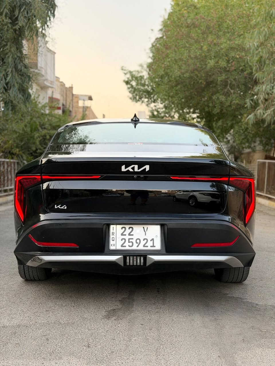 سلام عليكم للبيع فقط 
كي فور EX  2025 k4 بجم كبس 
محرك : 2000 دوش مرغوب
وارد : اميركا 
ماشيه : 15 الف 
مواصفات  Ex 
1_بصمة 
2_تشغيل عن بعد 
3_ بصمة ابواب 
4_ بصمة جنطه 
5_شاشه متصل حجم كبير 
6_فول قيادة ذاتيه مع تحديد مسار 
7_فول تحكم ستيرن 
8_تبريد متصل مع شاشه لمس 
9_منافذ شحن خلفية 
10_سايد بريك كهربائي 
11_مانع انزلاق 
12_نقط عمياء 
13 _ تحكم وضعيات قياده
14_رادار امامي وخلفي وجانبي 
15_فول حساسات توقف ذاتي 
16_لد امامي مع عدسات زنون
17_لد خلفي 
18_شحن واير لس 
19_كامره خلفية دقه hd 
20_ويل كب بلاد 
السياره عليها دوشمه كامله ارضيات وكشنات 
ولدات داخليه متغير 

مرقم اربيل كامل ( تحويل مباشر )

حادث سياره  
باب سايق مبدل وجاملغ مصلح ومصبوغ
بدون ايرباك بدون دواخل 
باقي سياره كفاله عامه ع اخير جديده 

مكاني:بغداد قرب علوه الرشيد يم القوس 
السعر : 171 وبيه مجال بسيط 
استفسار :*********** 
             :***********
