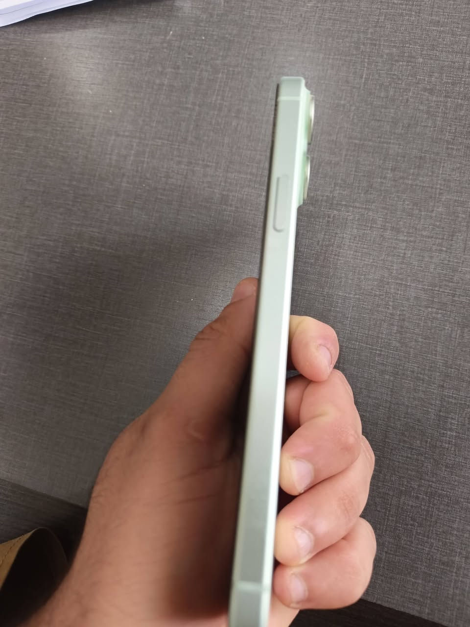 الذاكرة: 128GB
البطارية: 87% 
اللون: [أخضر تفاحي]
الحالة: نضيف 100% لا يوجد شخط ولا عطل
كامرتين 
مستعمل نظيف كلش

السعر: [750] وبي مجال
المكان: البصرة
للاستفسار خاص او اتصال: ***********
