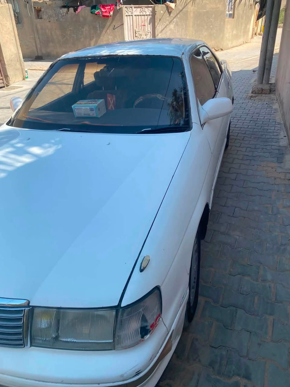 🚗 للبيع بطّة موديل 1994
🔹 مشروع وطني، وين ما يعجبك تتحوّل.
🔹 كفالة من الضربة والكصّة والكلبة.
🔹 المكينة والكير كفالة.
🔹 الضفيرة جديدة، وكلشي شغال بالسيارة.
🔹 الكمبرسر شغال ويحتاج غاز فقط.
🔹 البجم الكدام كفالة.
🔹 الصنوك الوره كفالة.
🔹 القمارة طايح عليها شي ومصلّحينها، وأخذت سونار إلها، وكلشي بيها كفالة من الكلبة.
🔹 تفاصيل القمارة واضحة بالصور.

📍 المكان: البصرة – قضاء المدينة – منطقة السعيد
💰 السعر: 38 وبيه مجال بالمعقول.

📞 للاتصال والاستفسار: ***********

