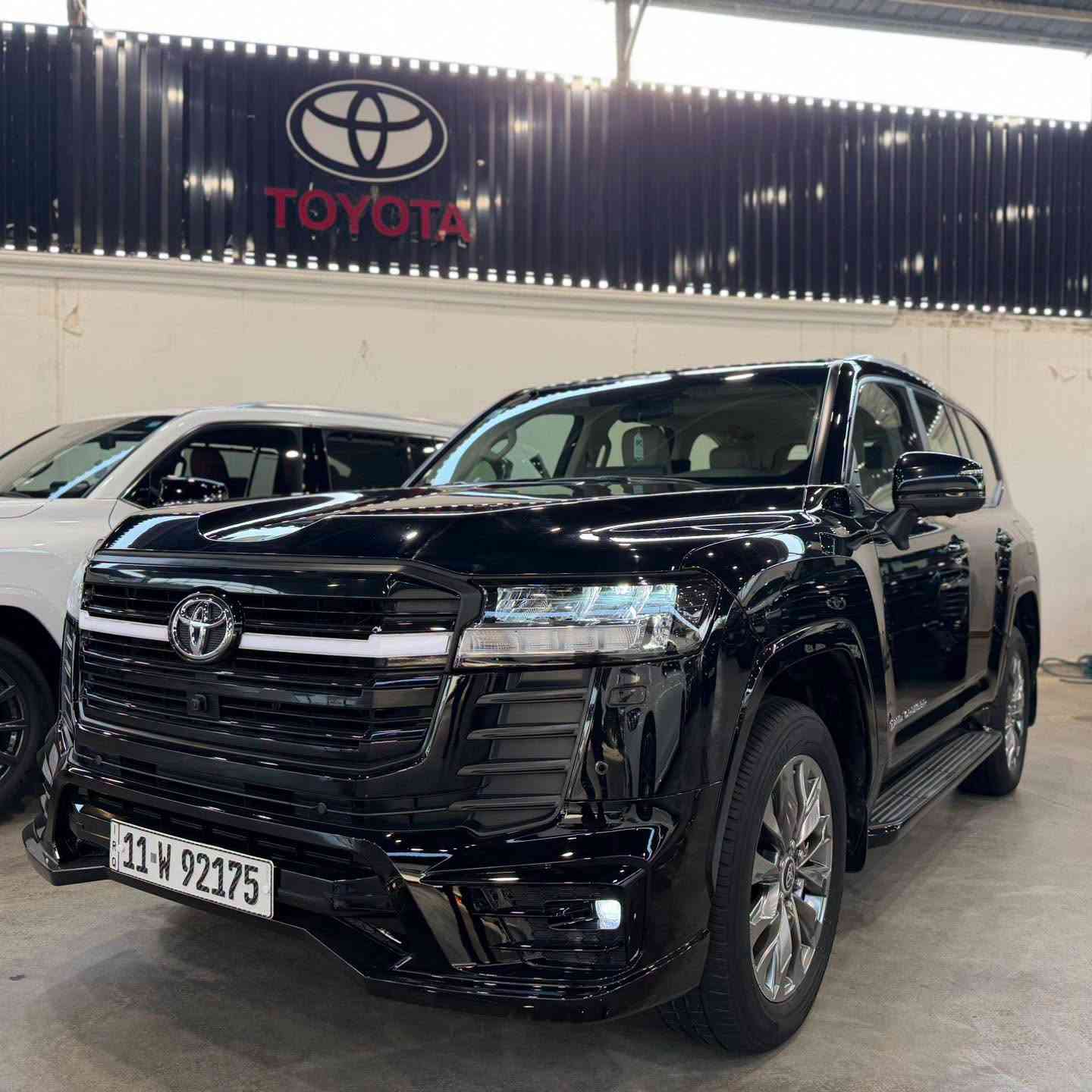 🚙🔥 تويوتا لاندكروزر 2024 GXR – محرك 4000 🔥

هيبة، قوة، واعتمادية تويوتا المعروفة بكل طريق 👑✨

✅ موديل 2024
✅ فئة GXR
✅ محرك 4000
✅ ماشية 40,000 كم
✅ مكفولة كفالة عامة
✅ مغلفة PPF
✅ حالة ممتازة وجاهزة للتسليم

✨ سيارة تجمع بين القوة، الفخامة، والتحمل بمواصفات تليق بعشاق اللاندكروزر.

📍 متوفرة لدى شركة علي الشيباني لتجارة السيارات
بغداد – الكاظمية – جكوك قرب مرور الكاظمية

📞 للاستفسار والحجز:
***********

🔥 مكفولة + مغلفة PPF + محرك 4000… فرصة مميزة لا تفوتها!

#لاندكروزر #LandCruiser #GXR #Toyota #PPF #سيارات_العراق #بغداد #علي_الشيباني
