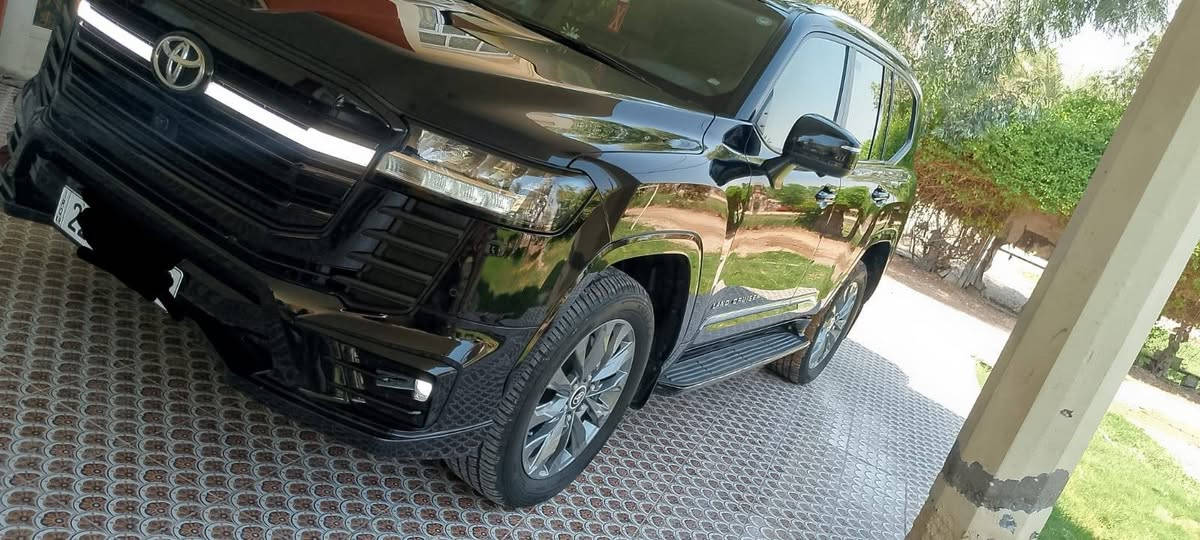 ملاحظه اني مكلف بلنشر السلام عليكم للبيع لاندكروزموديل 2023 تكمه وسنويه ساز باب اول  رقم اربيل بسمي مكفول كفالة عامه من صبغ وتبديل وفتح
جديدة معنى كلمة 
فول موصفات 1/1 
بصمه تشغيل 
بصمه أبواب لمس 
تشغيل عن بعد 
فتحه سلايت
كشنات ثنين كهرباء 
كشنات جلد 
زراكات 
مري شفط 
مطفايه حريق 
خمس كامرات 360 درجه 
8ايرباك 
سبعه راكب 
ثلاث قطع تبريد 
محرك 6v/4000
حساس امامي 
حساس الامامي 
سبير منازل 
وباقي موصفات ساز معروفه 
ماشيه33 الف  حقيقي 
سعر (625)
الاستفسار اتصل على الرقم ***********
مكان السيارة بابل ملاحظه اني مكلف بلنشر
