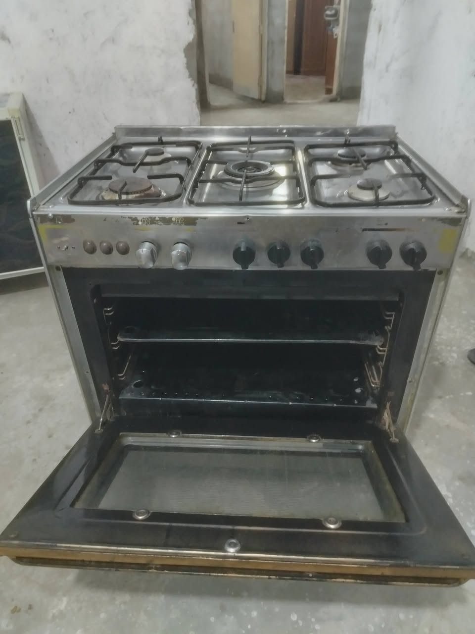 طباخ كرياز • نضيف • شغال