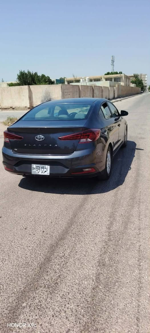 السلام عليكم
النترا موديل 20 أمريكي
صبغ قمارة وجاملغ خلفي وبنيد بدون دواخل بدون تكم ولا شواصي ولا حوض كفالة من الضربة القويه
السعر ٩٠ وبيها مجال
المكان كربلا حي العامل

نص مكتوب في الصور:
- HONOR X9c