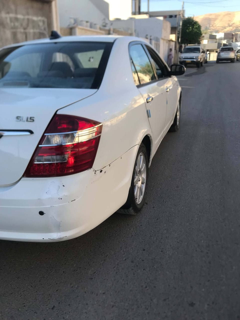 جيلي موبلي • موديل ٢٠١٢ • نضيفه