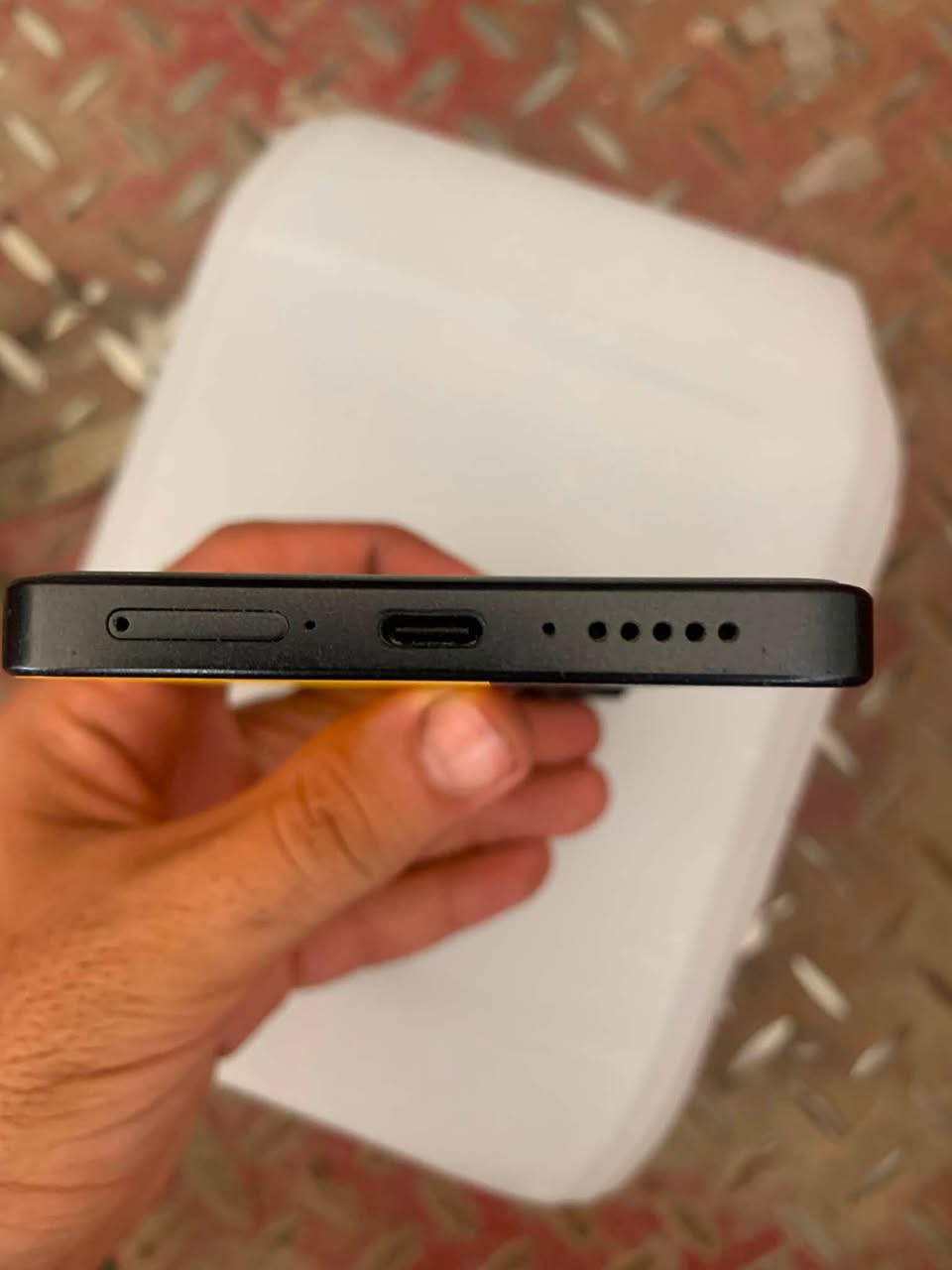 Poco x7 pro
بطاريه ٩٢ 
ذاكره ٥١٢
بوبجي ١٢٠ فريم 
نسبت البطاريه ٩٢ 
شاشه ١٤٤ هيرتز 
نظافه ٩٩%
كامل ملحقاته كارتونه وكيبل وشاحنه +حافظه 
دبل سماعه استريو 
مكاني جسر الدوار 
***********
