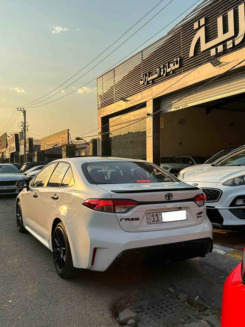 السلام عليكم للبيع كورلا S فول واحد على واحد 4كامرات ماشيه 3.000km جديده مكفوله كفاله عامه كرسي كهرباء داخل احمر مكانها بغداد إلاستفسار ***********
