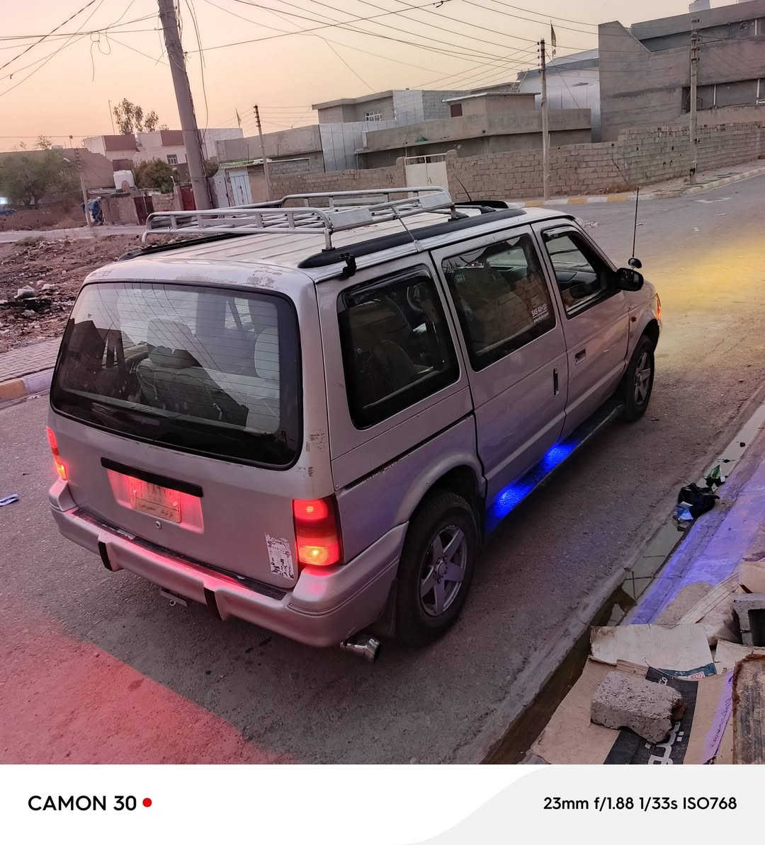 س ع كلايزر موديل 95 مشروع وطني لل28 كير اوتماتيك محرك كامري كير محرك شرط صدر جديد تخم تايرات جديد كهربائيات انارات كله شغال سياره كل نقص مابي شرط تحويل سعر 45 عنوان كركوك  دفتر بنزين مقدم اله باقي بس استلام شراي يتصل *********** ملاحظه قسط ماقسط مابيع
